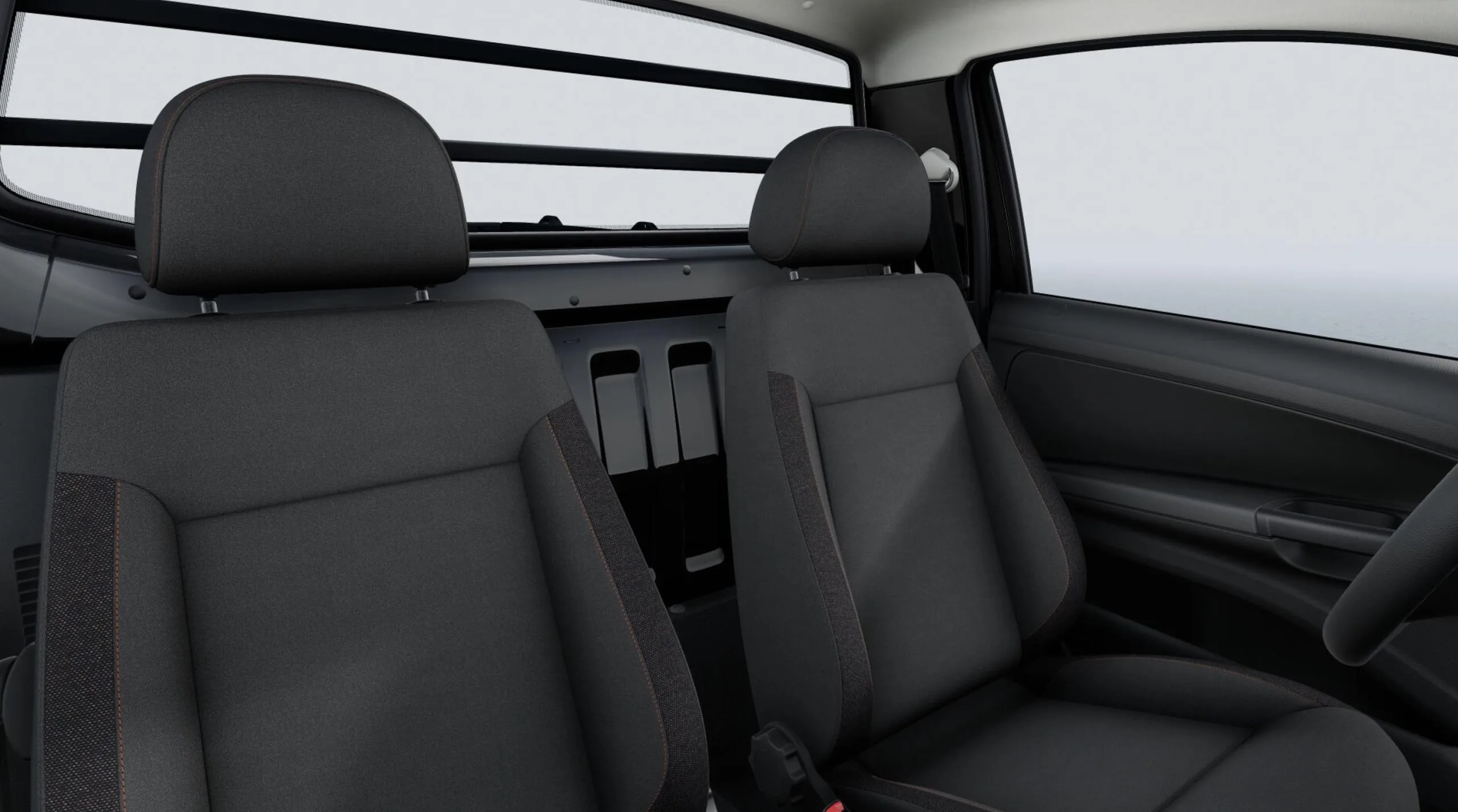 Com cabine simples, a Volkswagen Saveiro Robust Etanol tem espaço para motorista e um passageiro. A prioridade é transportar cargas na caçamba, não levar uma família inteira no carro.